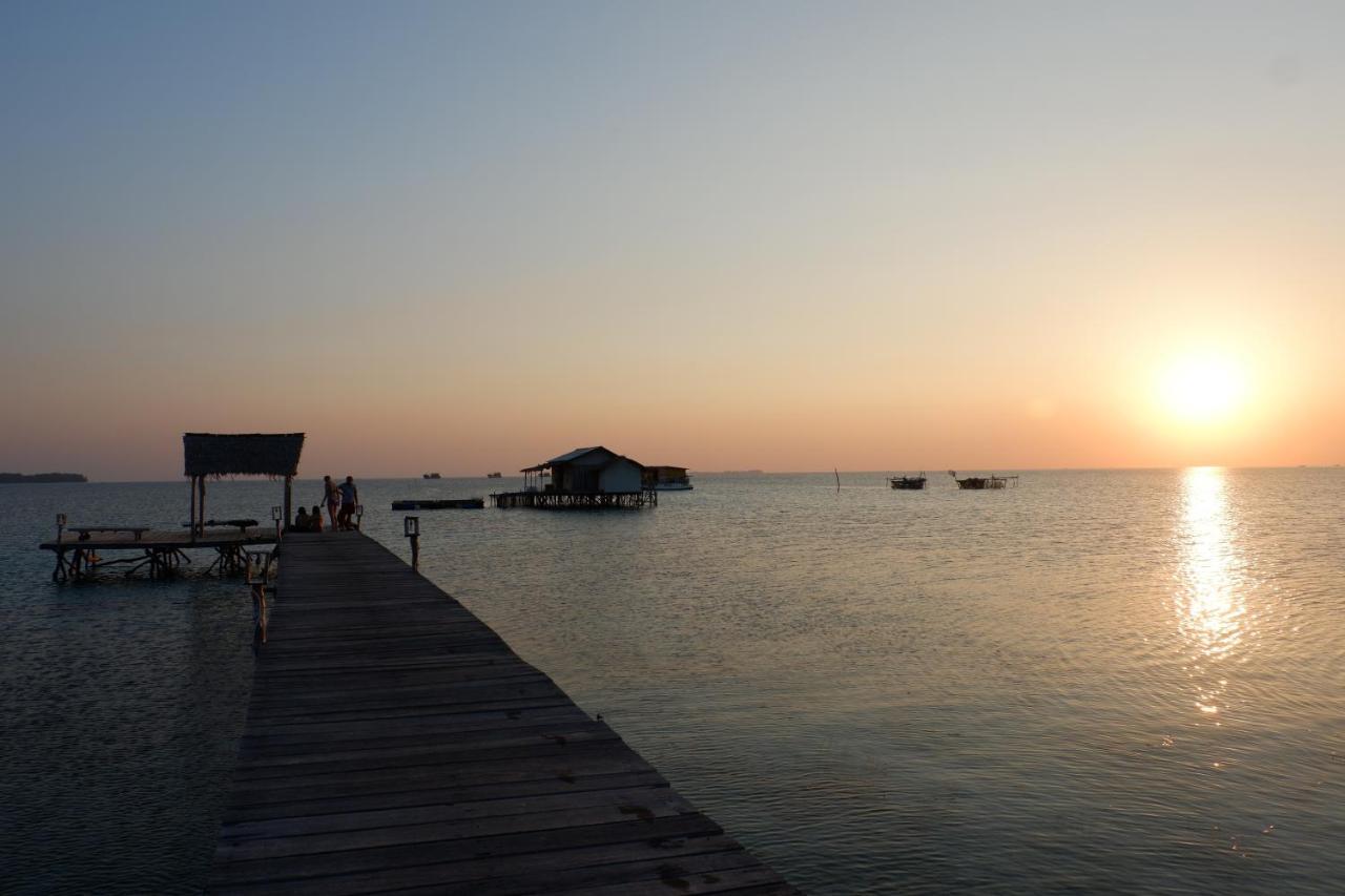 Mangrove Inn Karimunjawa-Inseln Exterior foto