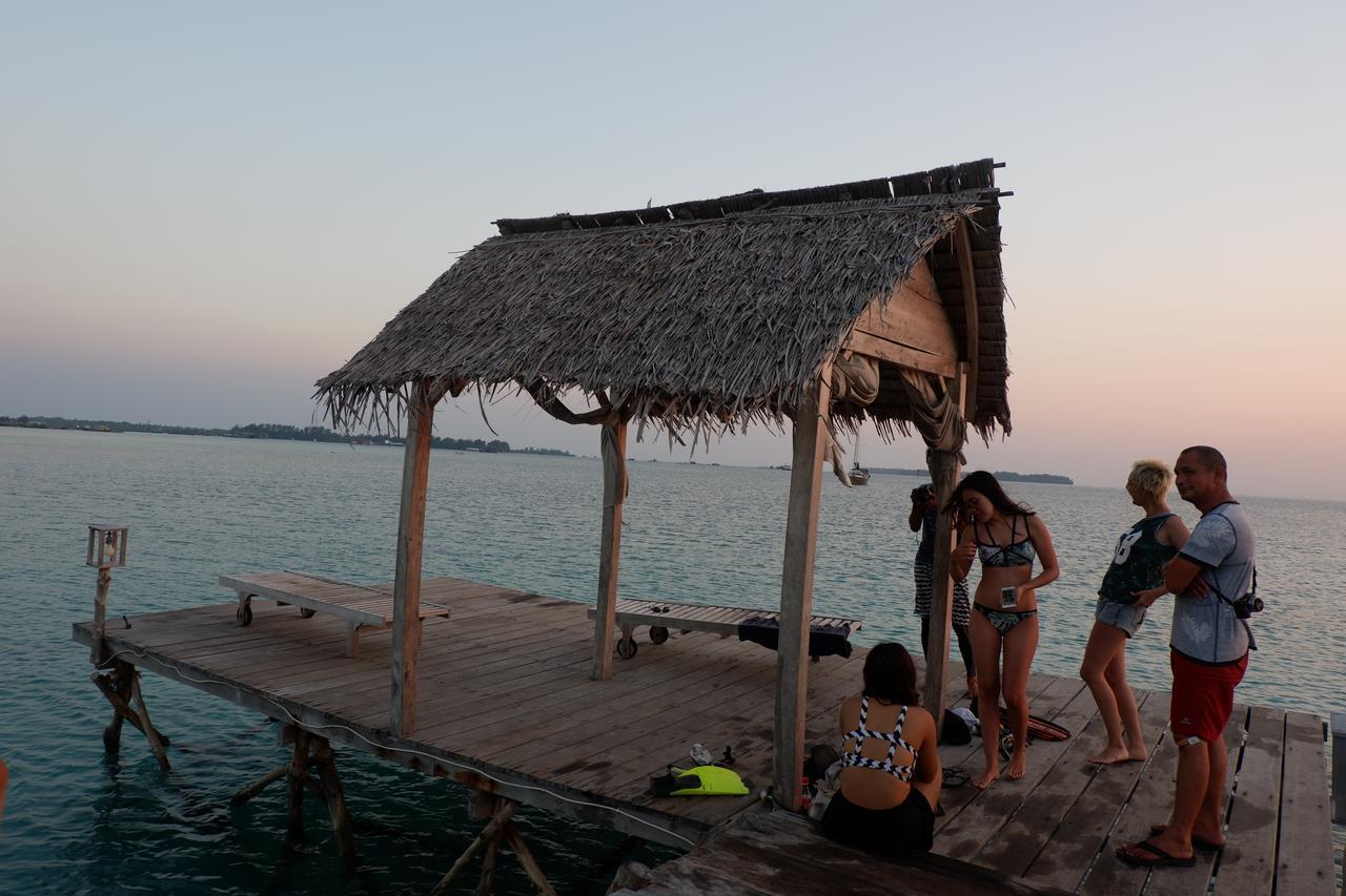 Mangrove Inn Karimunjawa-Inseln Exterior foto